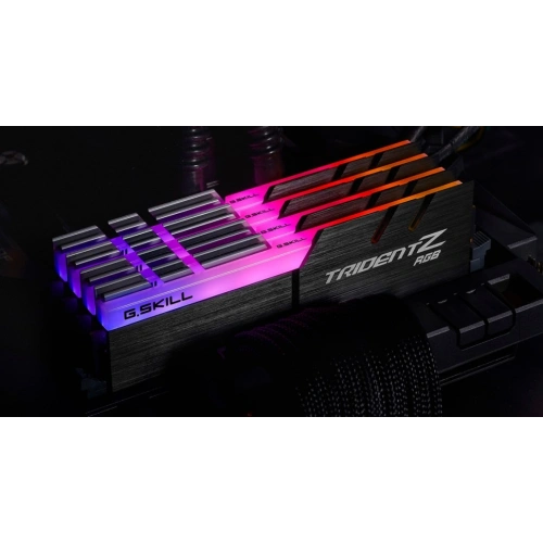 Оперативная память 32 Gb 3600 MHz G.Skill TRIDENT Z RGB (F4-3600C18D-32GTZR)