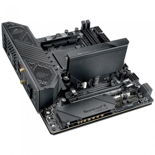 Материнская плата ASUS ROG STRIX X570-I GAMING 4 x кабель SATA, антенна Wi-Fi, диск с ПО, документация, задняя планка, удлинитель для ARGB