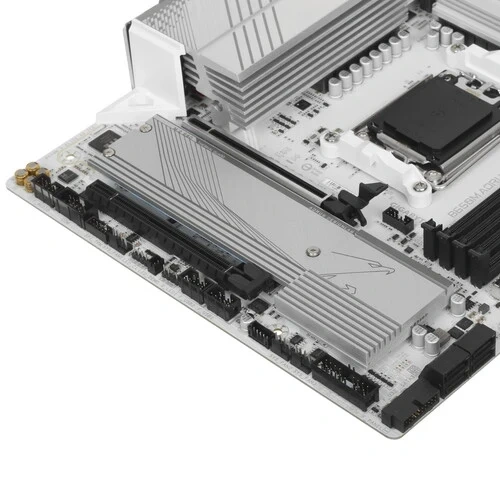 Материнская плата Gigabyte B650M AORUS ELITE AX ICE