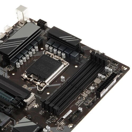 Материнская плата Gigabyte B760 DS3H 2 x кабель SATA, документация, задняя планка