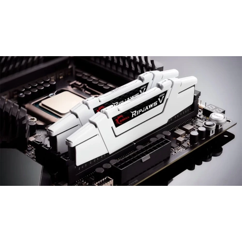 Оперативная память 32 Gb 3600 MHz G.Skill RIPJAWS V White (F4-3600C18D-32GVW)